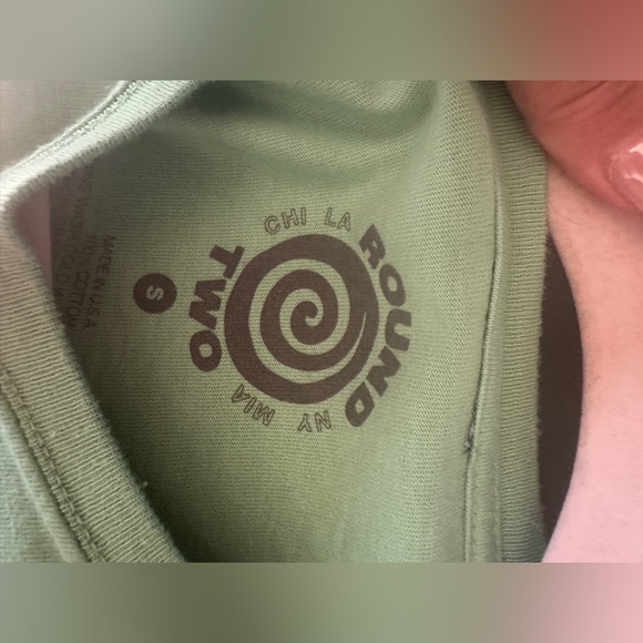 “Round Two” Green Clown Shirt Men’ S NEVER WORN - Picture 2 of 3